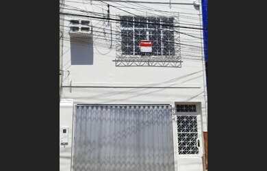 Imagem: A casa possui 4 Dormitórios, 3 Banheiros, 2 Vagas na garagem