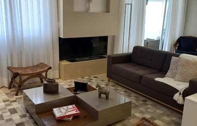 Imagem: O apartamento possui 3 Dormitórios, 3 Banheiros, 4 Vagas na