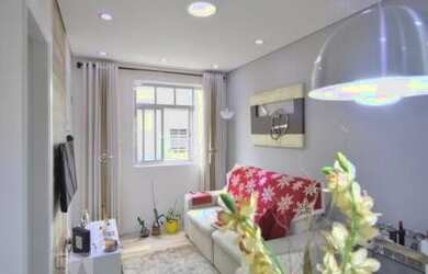 Imagem: O apartamento possui 2 Dormitórios, 1 Banheiro, 1 Vaga na garagem