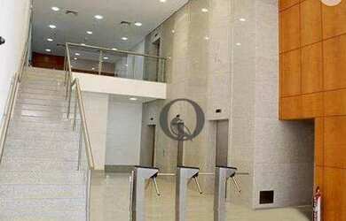 Imagem: O depósito possui 5 Vagas na garagem, 453-0m² de Área e está