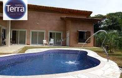 Imagem: A casa em condomínio possui 3 Dormitórios, 4 Banheiros, 288m²