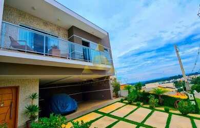 Imagem: A casa em condomínio possui 3 Dormitórios, 3 Banheiros, 4