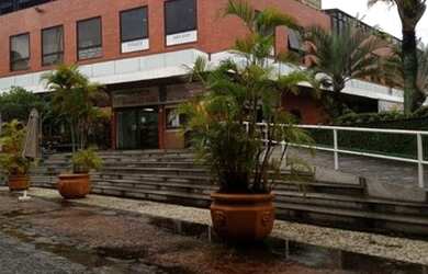 Imagem: O depósito possui 2 Vagas na garagem, 88m² de Área e está