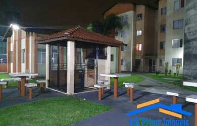 Imagem: O apartamento possui 2 Dormitórios, 1 Banheiro, 1 Vaga na garagem