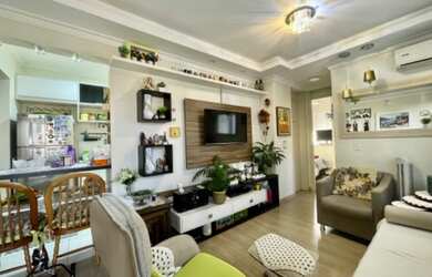 Imagem: O apartamento possui 2 Dormitórios, 1 Banheiro, 1 Vaga na garagem