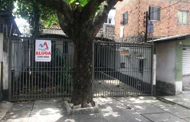 Imagem: A casa possui 5 Dormitórios, 4 Banheiros, 3 Vagas na garagem