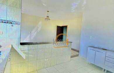 Imagem: O apartamentoe possui 1 Dormitório, 1 Banheiro, 1 Vaga na garagem