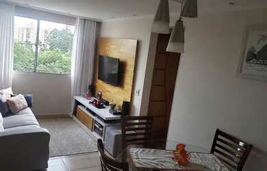 Imagem: O apartamento possui 2 Dormitórios, 1 Banheiro, 1 Vaga na garagem