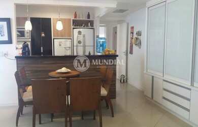 Imagem: O apartamento possui 3 Dormitórios, 2 Banheiros, 2 Vagas na