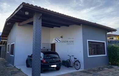 Imagem: A casa possui 2 Dormitórios, 1 Banheiro, 216m² de Área e