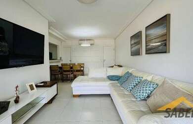 Imagem: O apartamento possui 3 Dormitórios, 1 Banheiro, 3 Vagas na