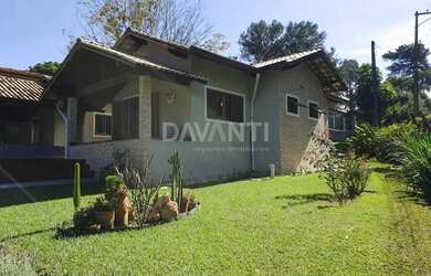 Imagem: A casa em condomínio possui 2 Dormitórios, 3 Banheiros, 2