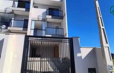 Imagem: A casa possui 2 Dormitórios, 3 Banheiros, 3 Vagas na garagem