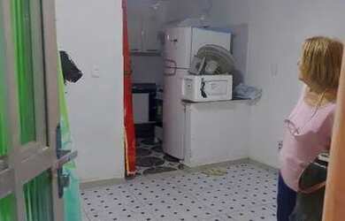 Imagem 3: Vendo essa casa,somente a vista 60,000,somente venda nao aceita troca...