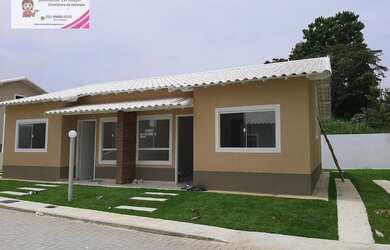 Imagem: A casa possui 2 Dormitórios, 2 Banheiros, 1 Vaga na garagem