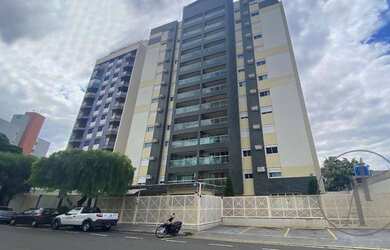 Imagem: O apartamento possui 3 Dormitórios, 1 Banheiro, 2 Vagas na