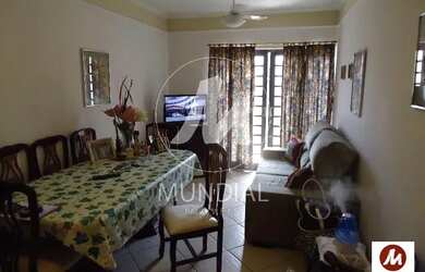 Imagem: O apartamento possui 3 Dormitórios, 1 Banheiro, 2 Vagas na