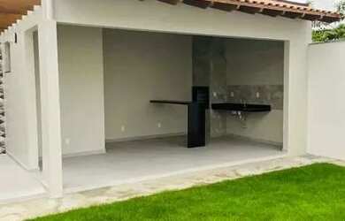 Imagem: A casa em condomínio possui 3 Dormitórios, 2 Banheiros, 2