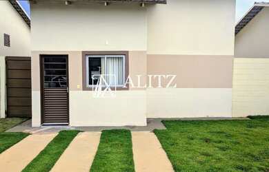 Imagem: A casa possui 2 Dormitórios, 1 Banheiro, 1 Vaga na garagem