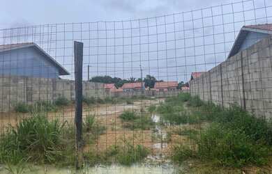 Imagem: O terreno possui 200m² de Área e está localizado em Aleixo