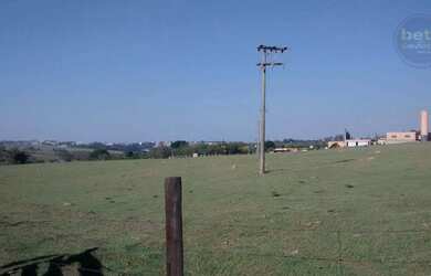 Imagem: O terreno possui 123.000m² de Área e está localizado em