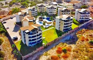 Imagem: O apartamento possui 4 Dormitórios, 1 Banheiro, 2 Vagas na