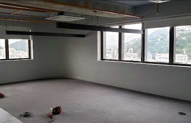 Imagem: O depósito possui 2 Vagas na garagem e 120m² de Área e está