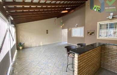 Imagem 3: Casa Térrea em excelente localização, fino acabamento, Piscina e Churrasqueira