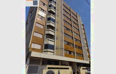 Imagem: O apartamento possui 1 Dormitório, 1 Banheiro, 1 Vaga na garagem