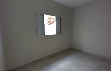 Imagem: A casa possui 3 Dormitórios, 3 Banheiros, 5 Vagas na garagem