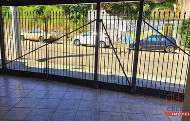 Imagem: A casa possui 2 Dormitórios, 2 Banheiros, 1 Vaga na garagem