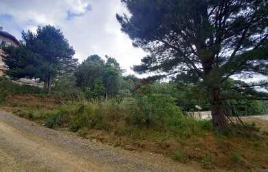 Imagem: O terreno possui 1.273m² de Área e está localizado em Gramado