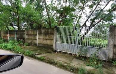 Imagem: O terreno possui 10.500m² de Área e está localizado em Parque