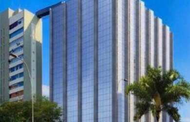 Imagem: O depósito possui 3 Vagas na garagem, 500m² de Área e está