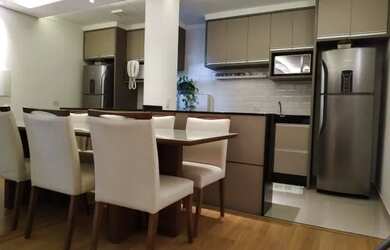 Imagem: O apartamento possui 2 Dormitórios, 1 Banheiro, 1 Vaga na garagem