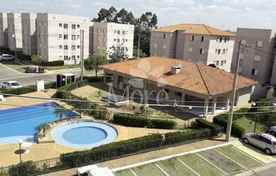 Imagem: O apartamento possui 2 Dormitórios, 1 Banheiro, 1 Vaga na garagem