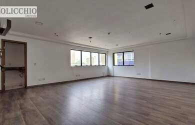 Imagem: O depósito possui 1 Vaga na garagem, 46m² de Área e está