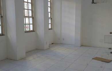 Imagem: O depósito possui 190m² de Área e está localizado em Comércio