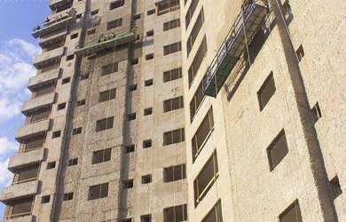 Imagem: O apartamento possui 3 Dormitórios, 1 Banheiro, 2 Vagas na