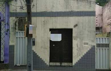 Imagem: A casa possui 3 Dormitórios, 2 Banheiros, 191m² de Área e