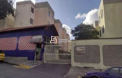 Imagem: O apartamento possui 3 Dormitórios, 1 Banheiro, 1 Vaga na garagem