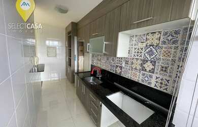 Imagem: O apartamento possui 3 Dormitórios, 1 Banheiro, 1 Vaga na garagem