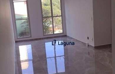 Imagem: O apartamento possui 2 Dormitórios, 2 Banheiros, 1 Vaga na