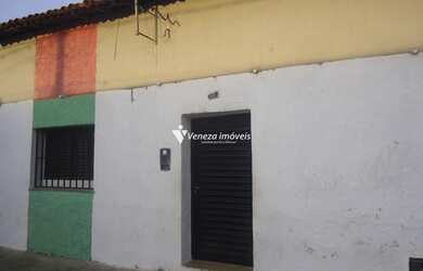 Imagem: A casa possui 4 Dormitórios, 1 Banheiro e 130m² de Área e