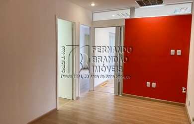 Imagem: O depósito possui 2 Vagas na garagem e 50m² de Área e está