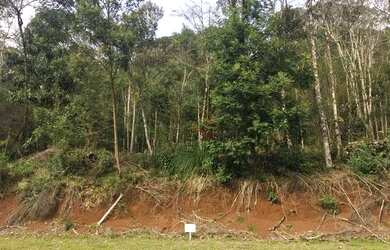 Imagem: O terreno possui 524m² de Área e está localizado em Gramado