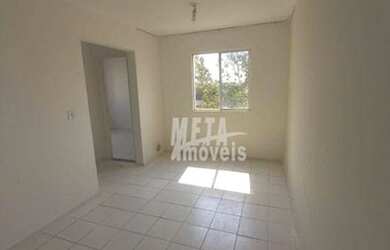 Imagem: O apartamento possui 2 Dormitórios, 1 Banheiro, 1 Vaga na garagem