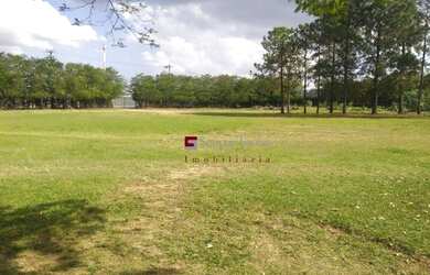 Imagem: O terreno possui 20.000m² de Área e está localizado em Parque