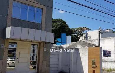 Imagem: O depósito possui 5 Vagas na garagem, 250m² de Área e está