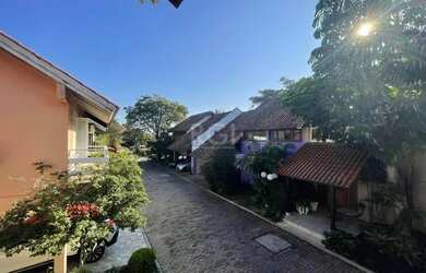 Imagem: A casa em condomínio possui 3 Dormitórios, 3 Banheiros, 2